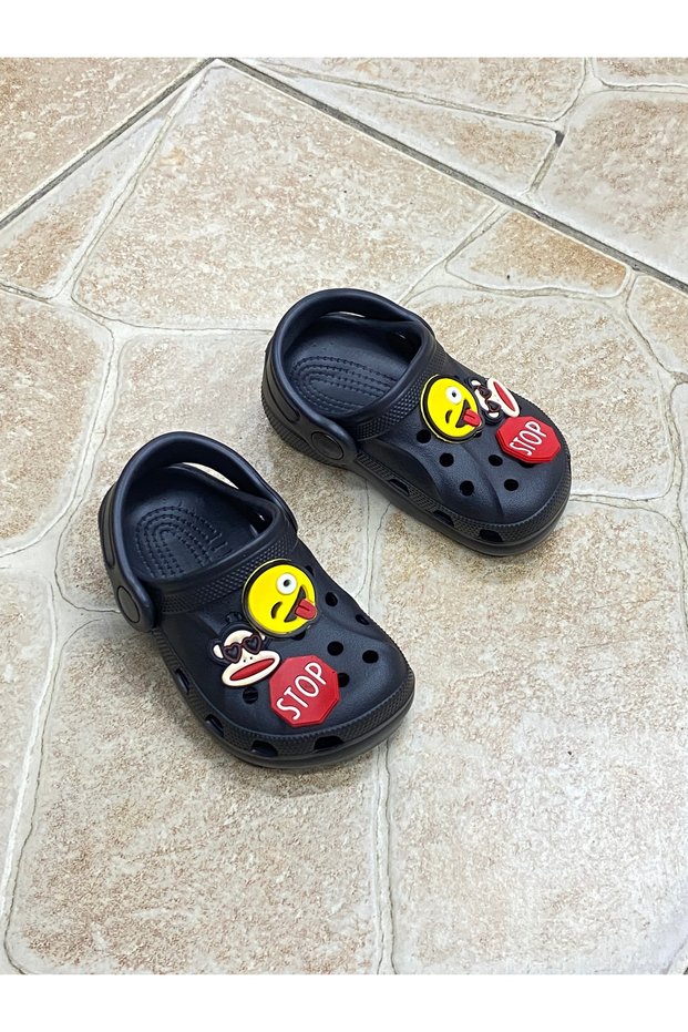 Girl's Anti-Slip Sole Butterfly Stone Fancy Stylish Slippers Sandals