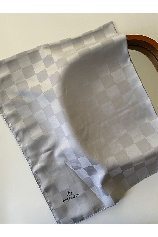 شال جاكار بنمط مربعات - 1