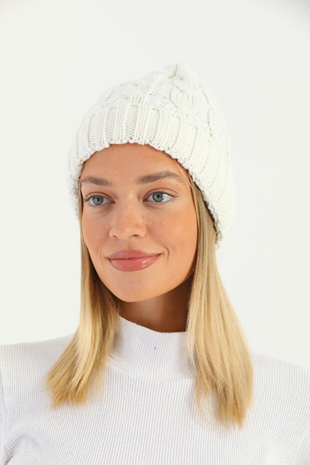 Kadın Örme Bere - 1