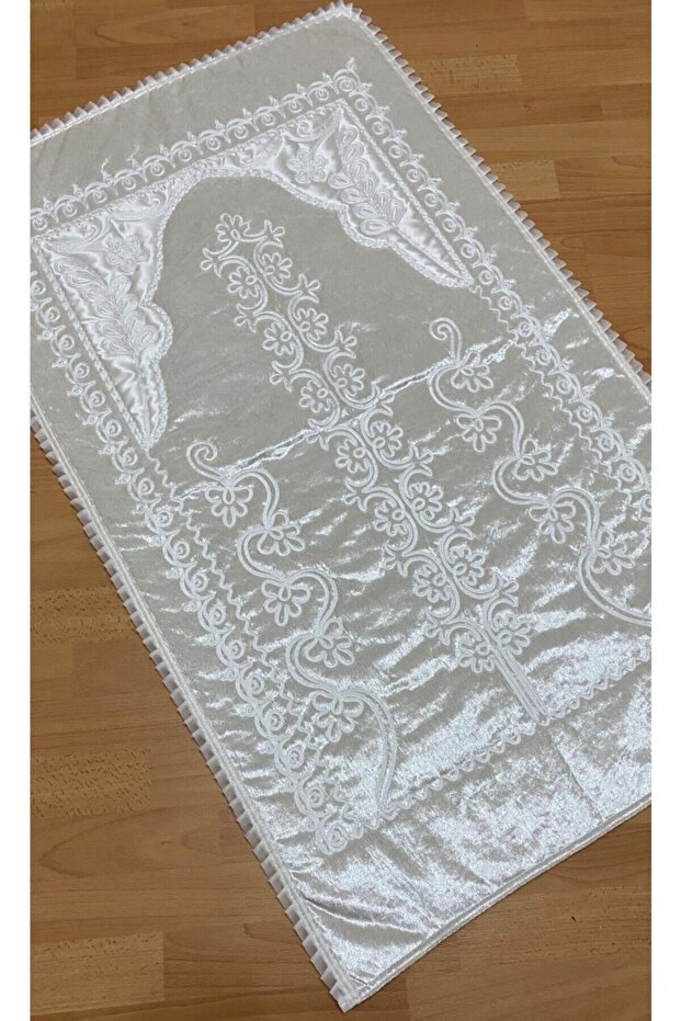 Cream Velvet Dowry Bridal Set Prayer Rug