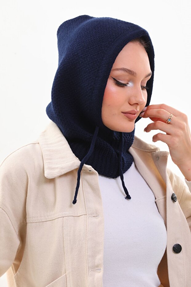 سلسلة قبعة بالاكلافا النسائية