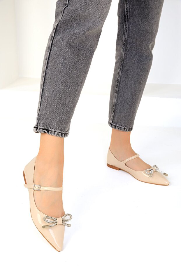 Baleriny damskie ze skóry lakierowanej - Nude, model 19246 - 1