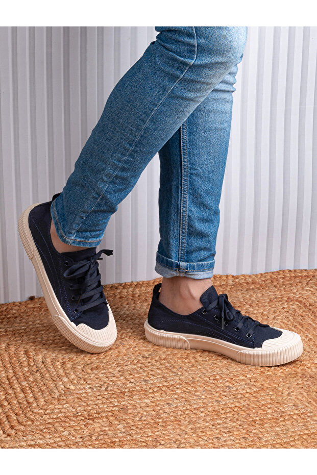 Canvas Lace Up Casual Shoes