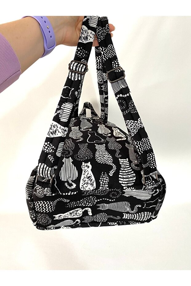 حقيبة ظهر منقوشة باللونين الأبيض والأسود مع جيوب - 6