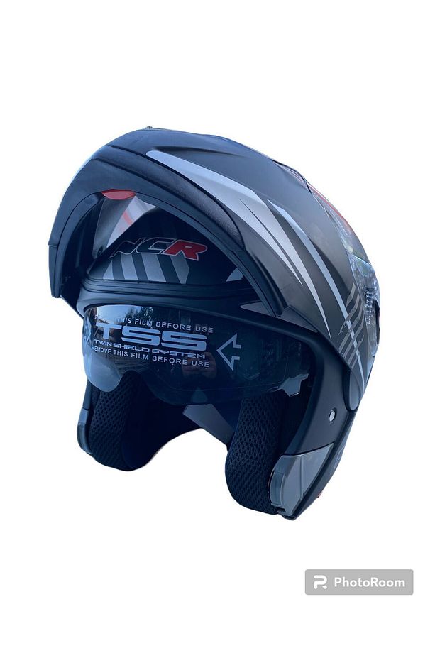 ÇENEDEN AÇILIR GÜNEŞ VİZÖRLÜ MAT SİYAH KASK - 1