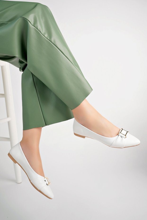 Women's Summer Comfortable Buckle Ballerina Shoes Freemax.041 White