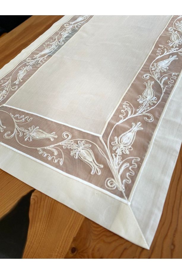 Home’sBuldan ipeği Saf ipek Bordürlü Islemeli Masa Örtüsü Ve Runner - 1