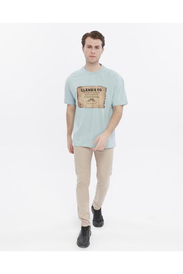 Oversize Print Detailed T-Shirt