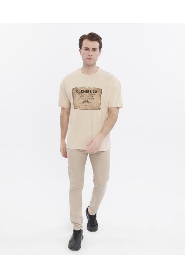 Oversize Print Detailed T-Shirt