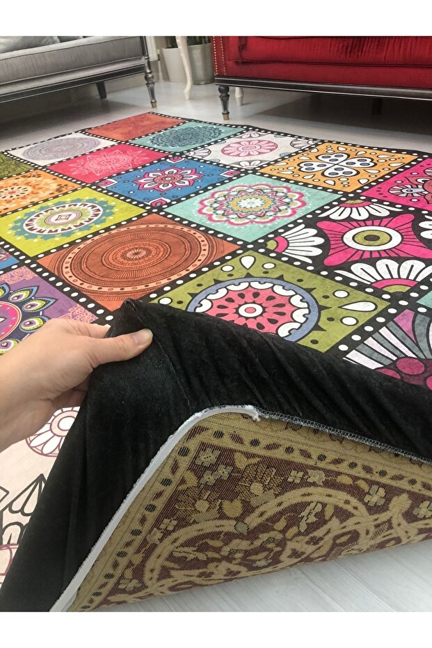 Patchwork Model Lastikli Halı Örtüsü Kadife - 2