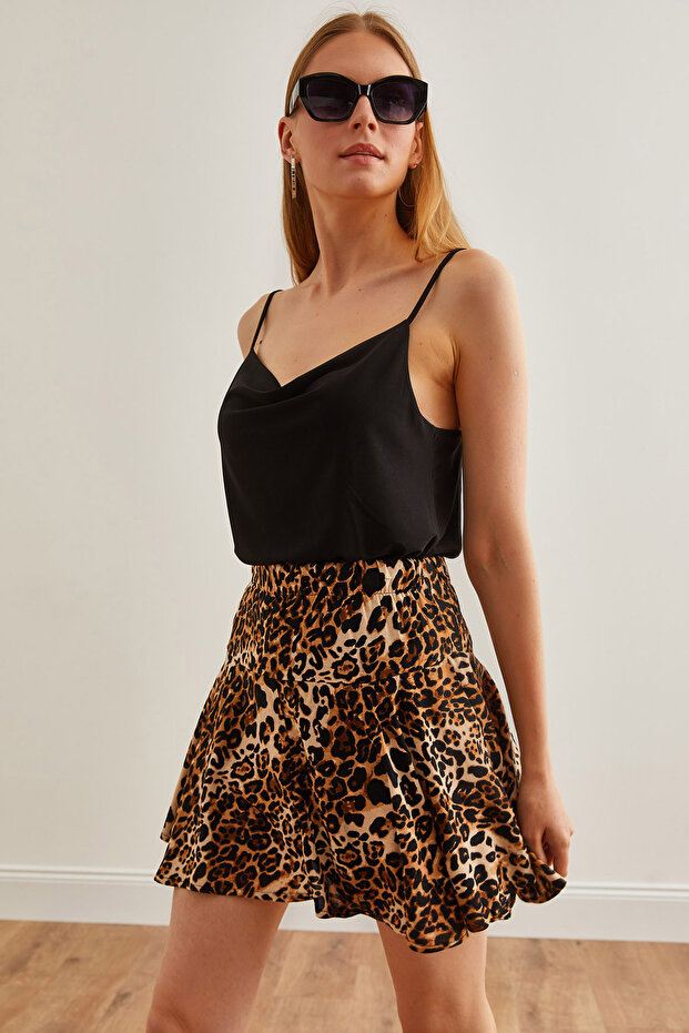 Women's Leopard Woven Viscose Mini Skirt with Black Shorts Etk- 19000272