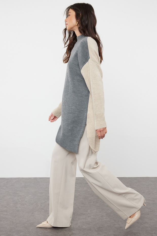 Antracytowa, długa bluza z dzianiny z blokadą gardła TCTAW22KZ1309 - 2