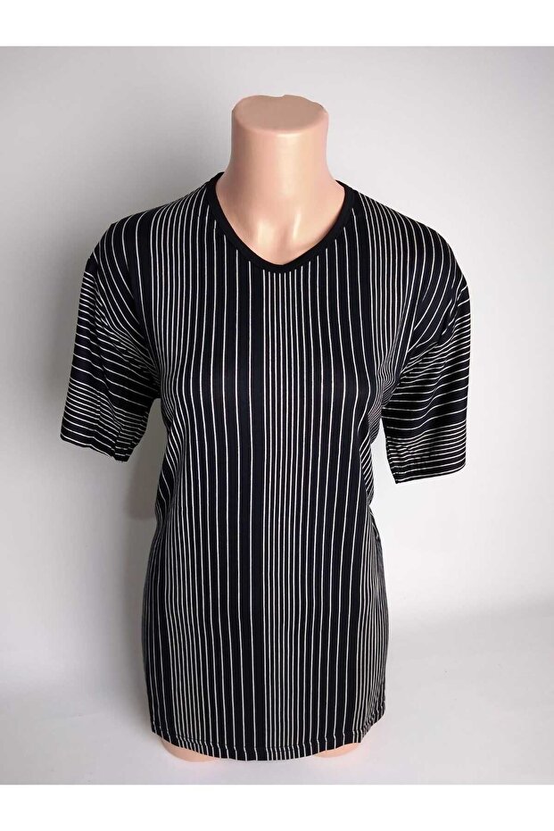 Women's Black Patterned V-Neck Short Sleeve Side Slit Viscose Stretch Fabric Mom T- Jersey Blouse