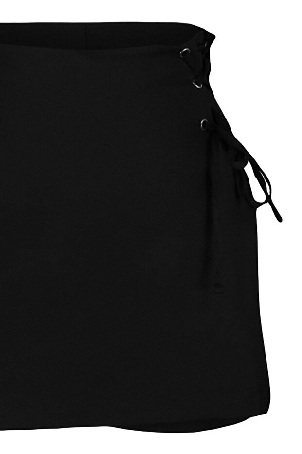 Black Binding and Eyelet Detailed Woven Shorts Skirt TWOAW21SR0038 - 6