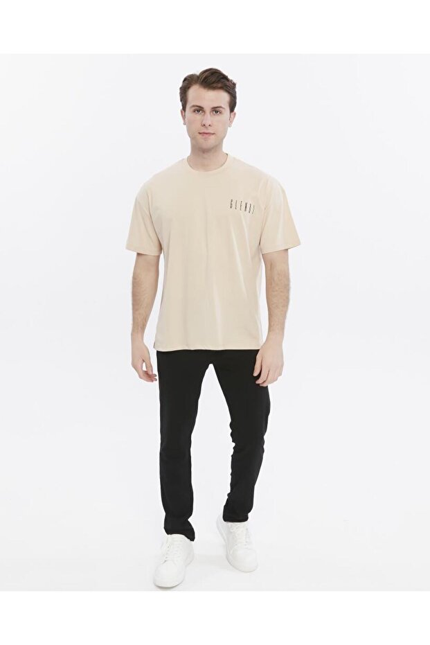 Oversize Print Detailed T-Shirt
