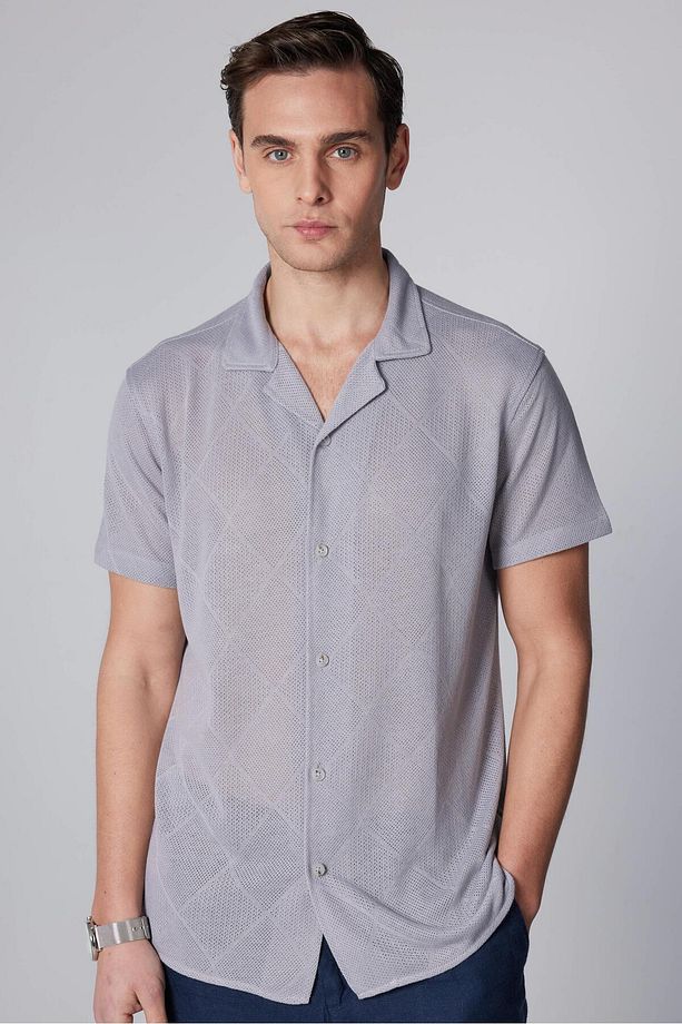 Slim Fit Dar Kesim Kısa Kollu Nefes Alan Örme Doku Kare Desenli Apaş Yaka Yazlık Gri Erkek Gömlek - 2