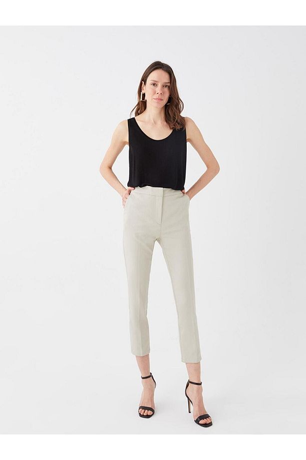 LCWAIKIKI Basic Dar Fit Kadın Pantolon - 1