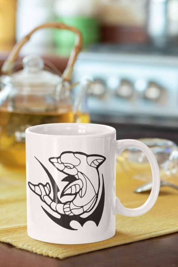 كوب مطبوع عليه شكل دولفين - 1