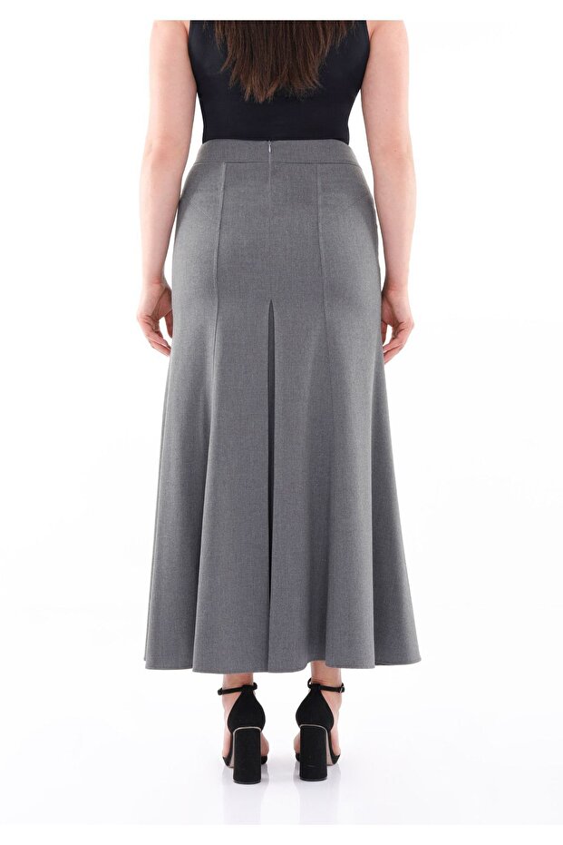 GrayMaxiLength Pleated Back FishModelSkirt - 4
