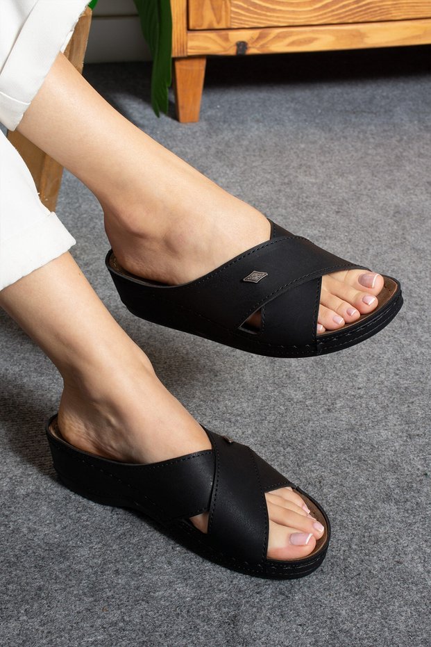 Women's Comfortable Soft Cross Anatomical 4.5 cm Light Heeled Daily Comfort Women's Slippers