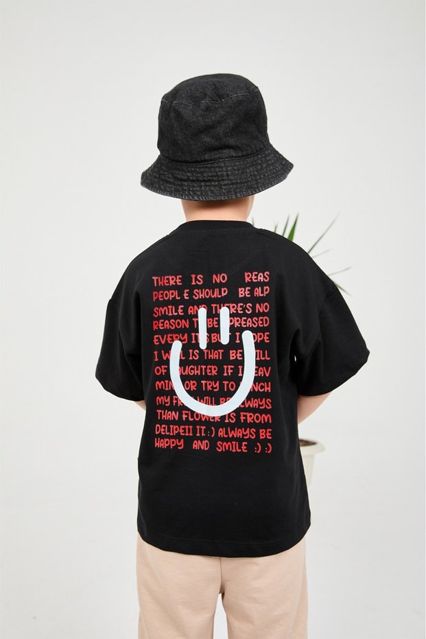 Boy's Oversize Smiling Face Back Printed T-Shirt