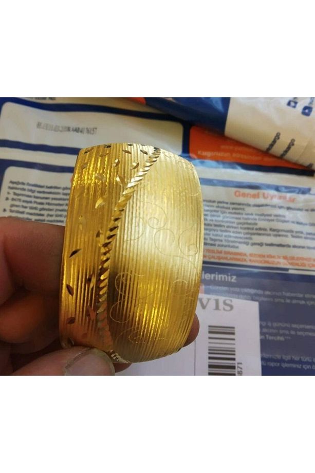 22 Ayar Altın Kaplama Kadın 4 Cm Eninde Bilezik Modeli 1 Adet Fiyatıdır - 1