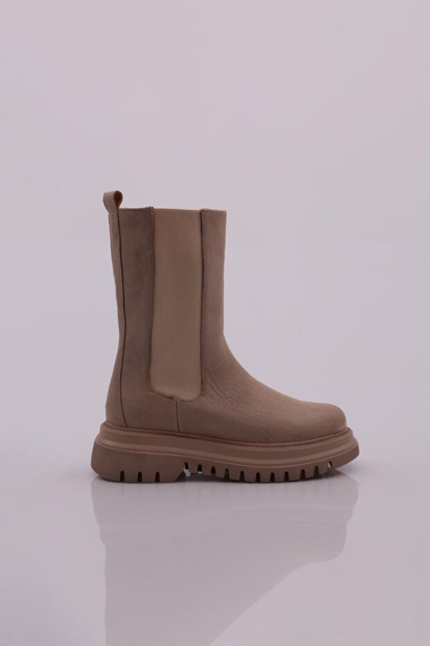 Kalın Taban Yanları Lastikli Kadın Bot Bej Süet - 1