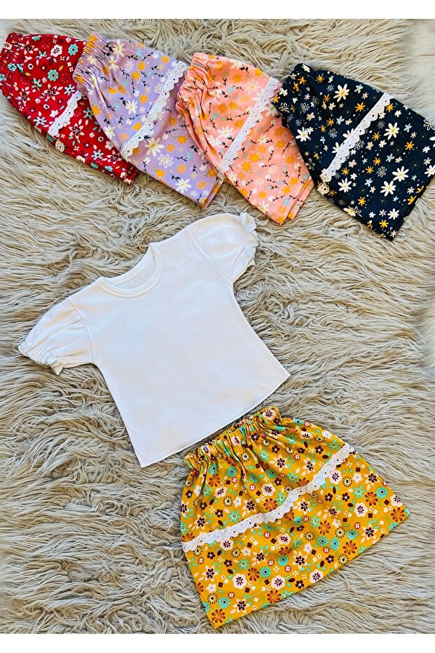 Crisp patterned ruffled skirt and white t-shirt, 2-piece set.