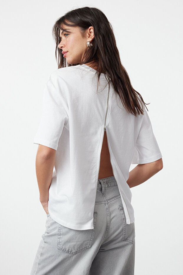 Beyaz %100 Kalın Pamuklu Fermuar Detaylı Relaxed/Rahat Kalıp Örme T-Shirt TWOSS24TS00272 - 5