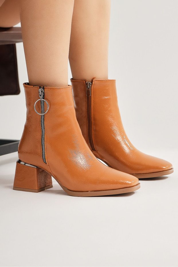 Deyana Brown Wrinkled Patent Leather Women's Boots with Zipper Accessories, Women's Bootie