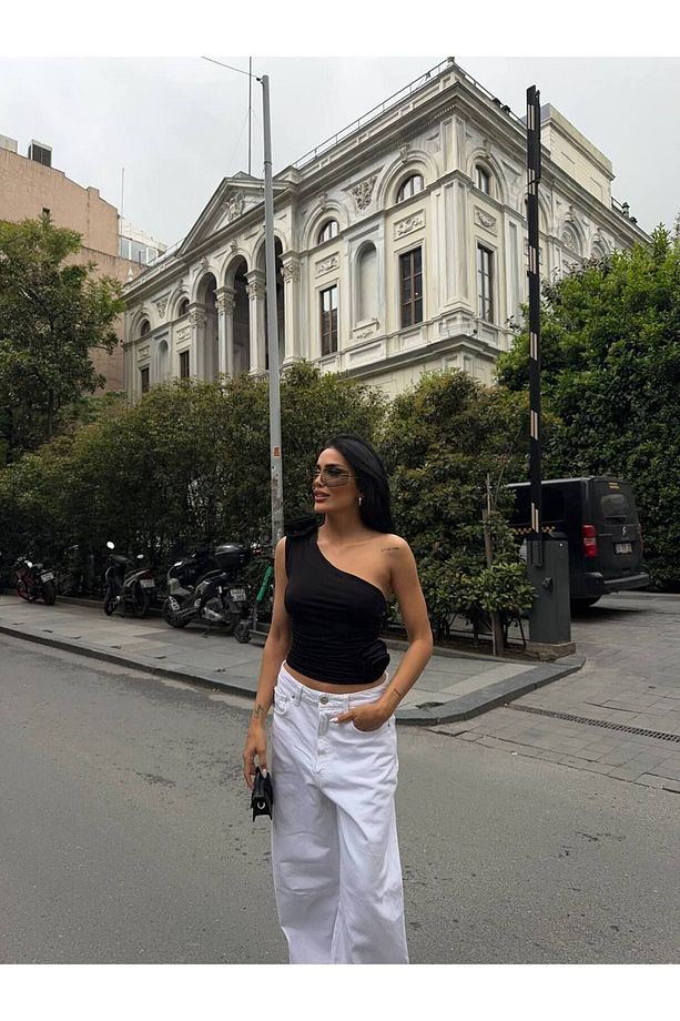 Kadın Tek Omuz Çift Güllü Bluz - 5