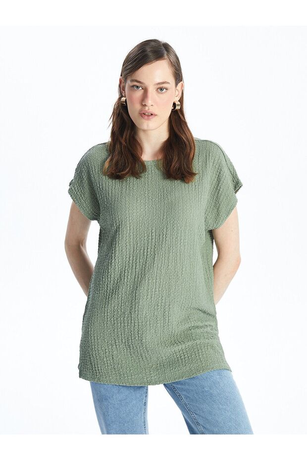 Oversize Women's T-Shirt - Crew Neck, Straight Cut, Short Sleeve