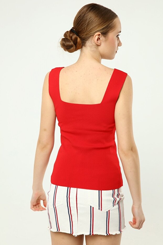 بلوزة صيفية بياقة مربعة وحزام سميك - أحمر - 7