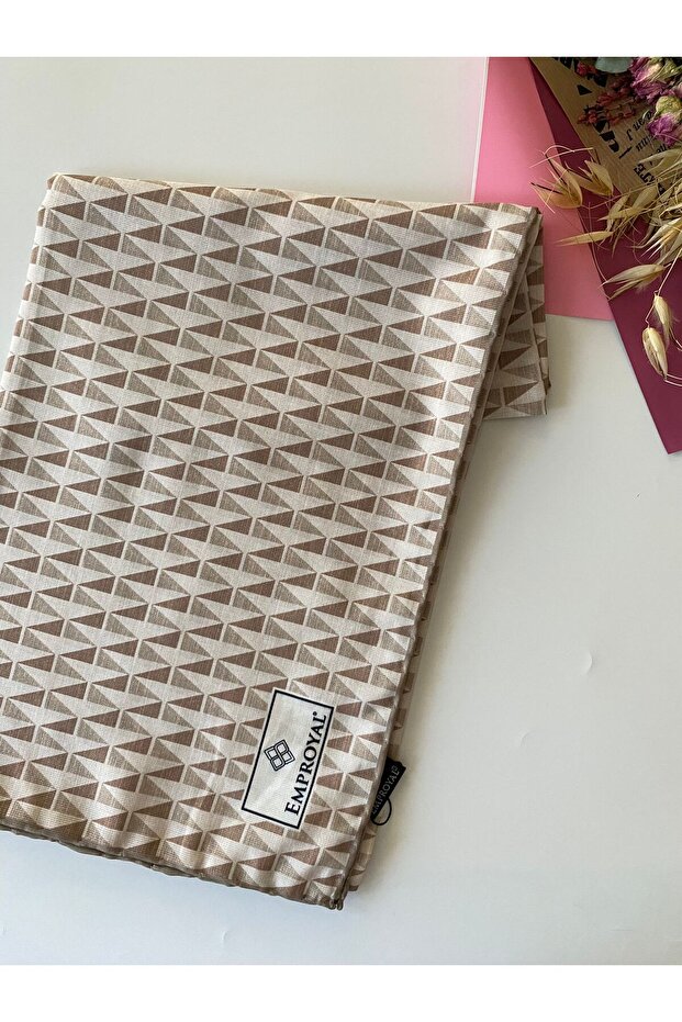 Proline Prism Patterned Scarf