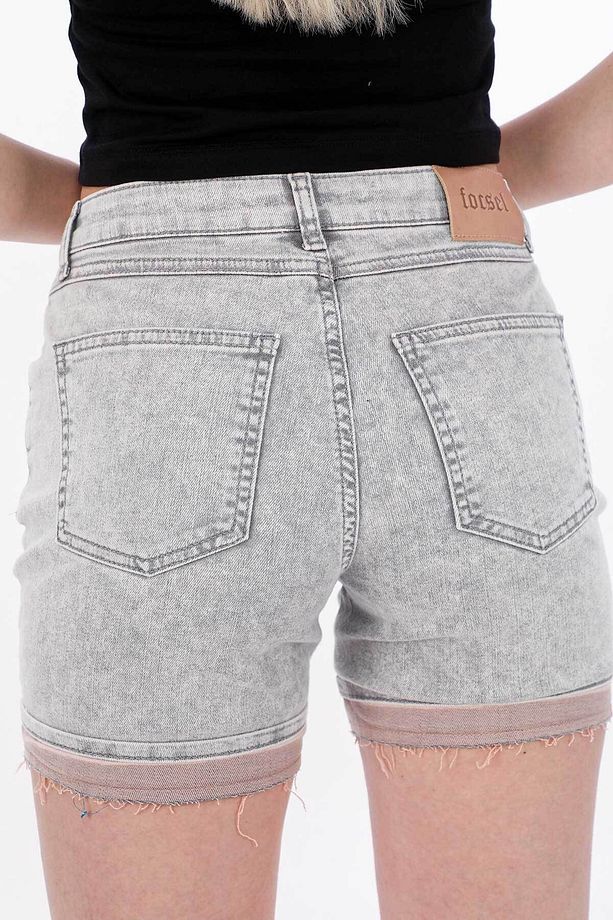 Pembe Detay Gri Regular Fit Yüksek Bel Kadın Jean Şort - 5