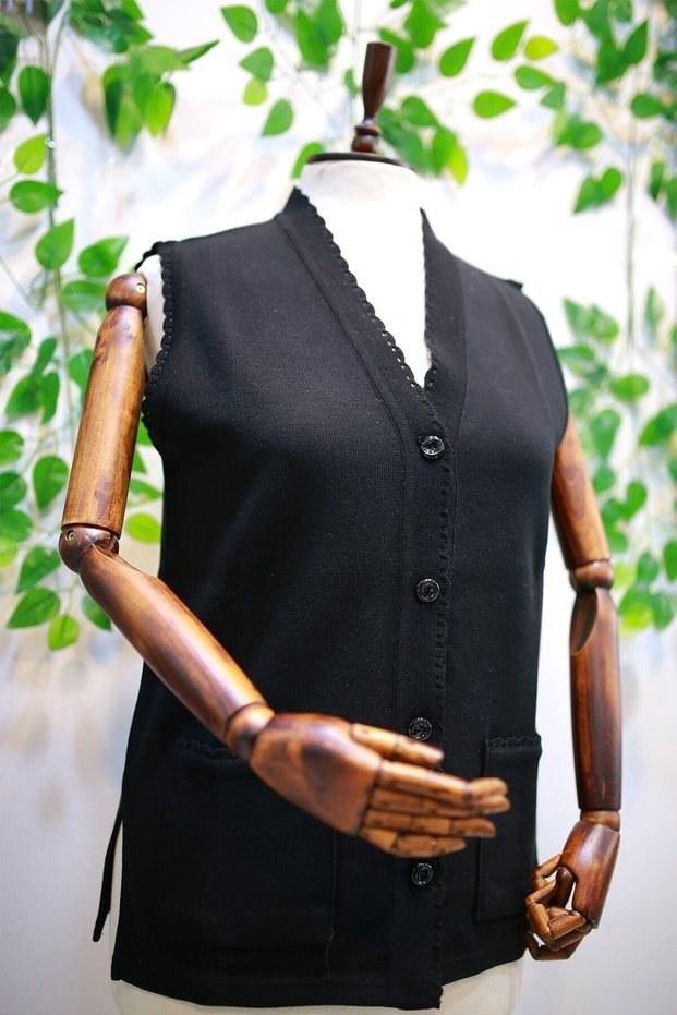 Mother Women's Large Size Black Steel Knit Pocket Buttoned Knitwear Vest