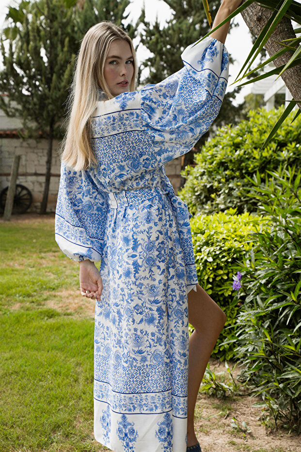 Blue Flowered Linen Balloon Sleeve Kimono