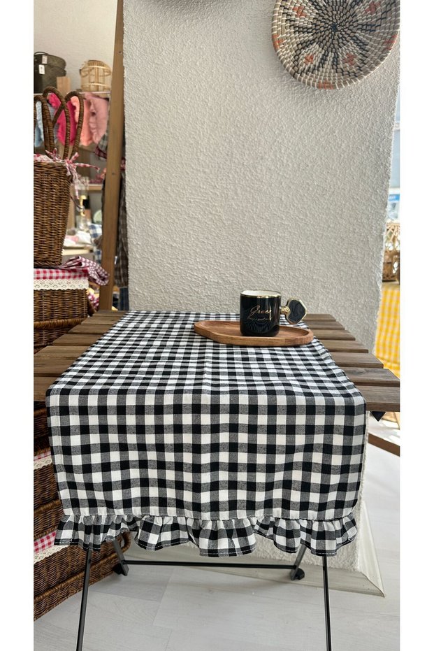 Lina Ruffled Runner Vintage Ruffled Gingham Linen Black Runner