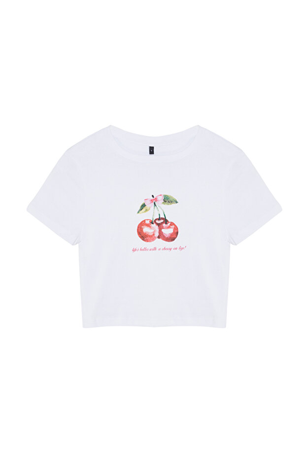 Beyaz %100 Pamuk Kiraz Baskılı Crop Fitted Vücuda Oturan Esnek Örme T-Shirt TWOSS24TS00121 - 7
