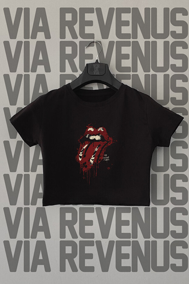 نمط رولينج ستونز - توب أسود من الليكرا، رقبة دائرية