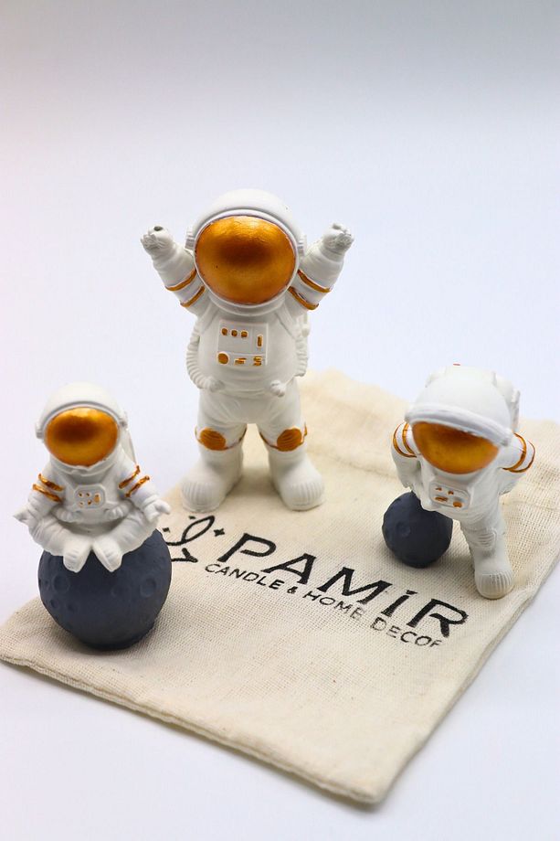 Astronot 3'lü Set Biblo Dekorasyon-el Yapımı-gold-masa Boy - 3