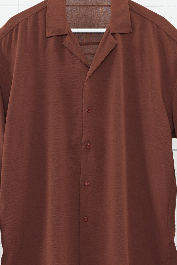 Kahverengi Oversize Fit Apaş Yaka Yazlık Keten Görünümlü Gömlek TMNSS23GO00053 - 8