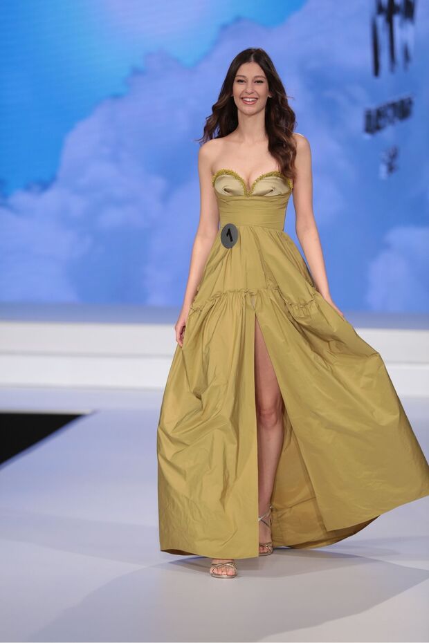 YEŞİL UZUN YIRTMAÇLI ELBİSE - 2