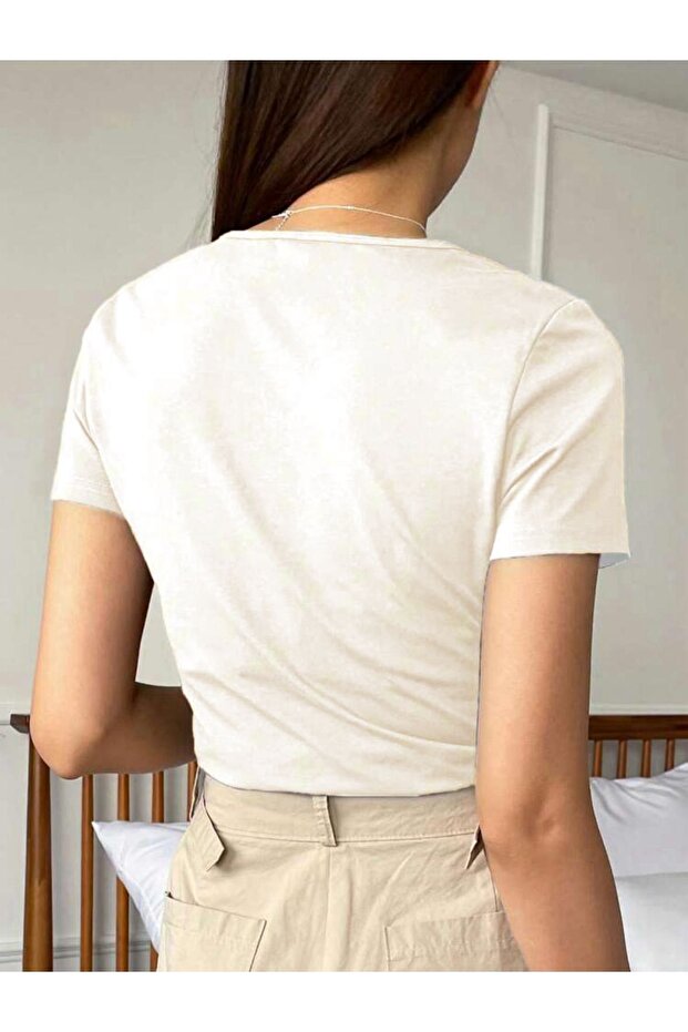V Yaka Basic Pamuklu CLASSİCAL Baskılı Tshirt - 2