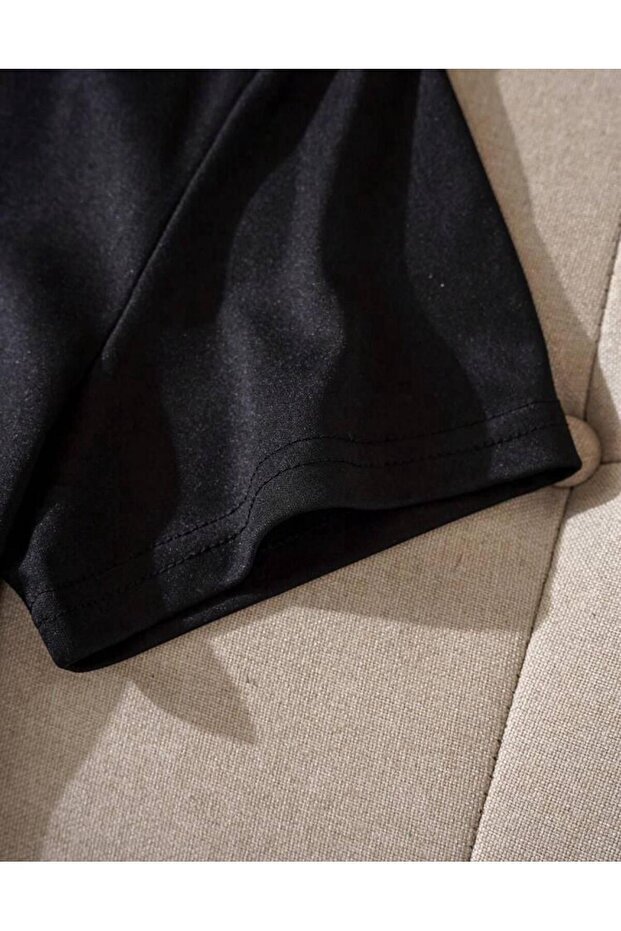 Koszulka bawełniana z nadrukiem kwiatowym i dekoltem w serek (NORMAL MOLD) - 2