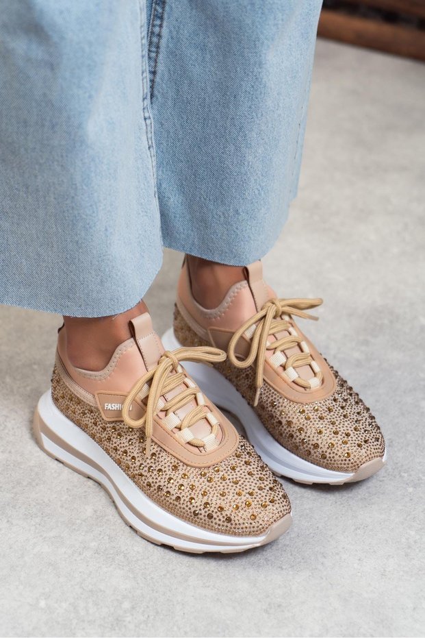 Woman's crystal stone detailed high sole walking shoes