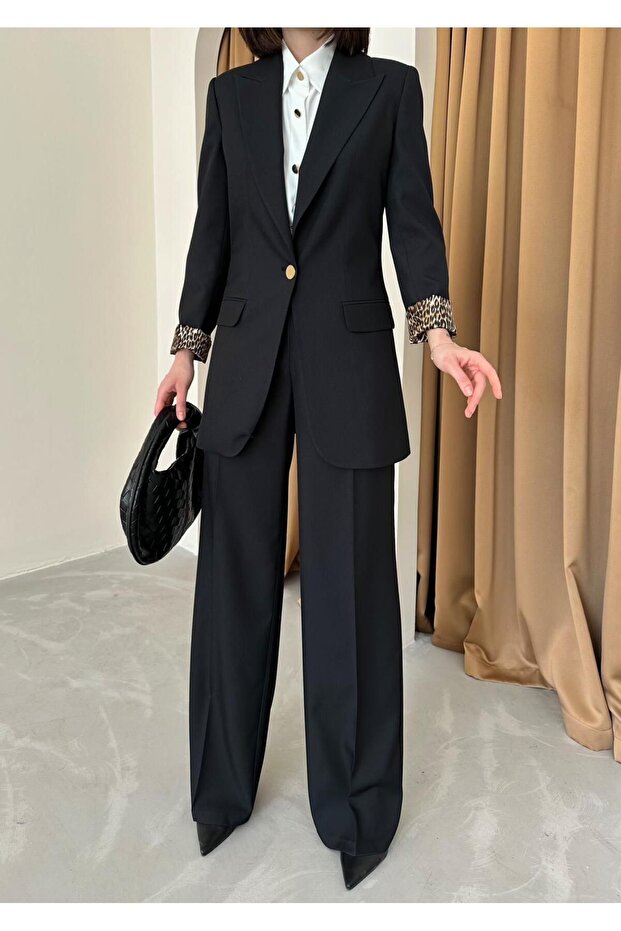 سترة بليزر مبطنة باللؤلؤ - 5