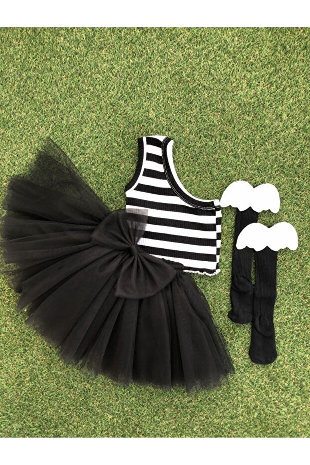 Girl's tutu skirt, crop top and socks set