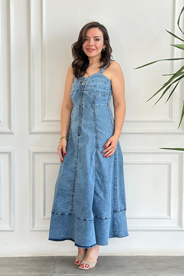 Sleeveless Denim Dress with Front Zipper Detail