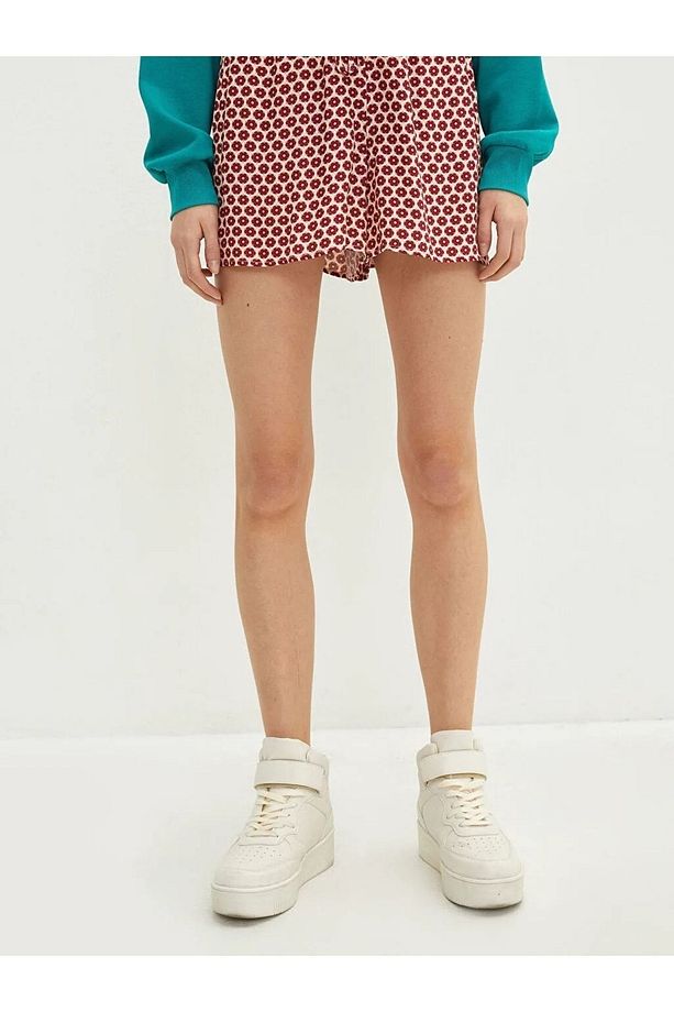 Lcw Casual Beli Lastikli Çiçekli Viskon Kadın Şort - 4